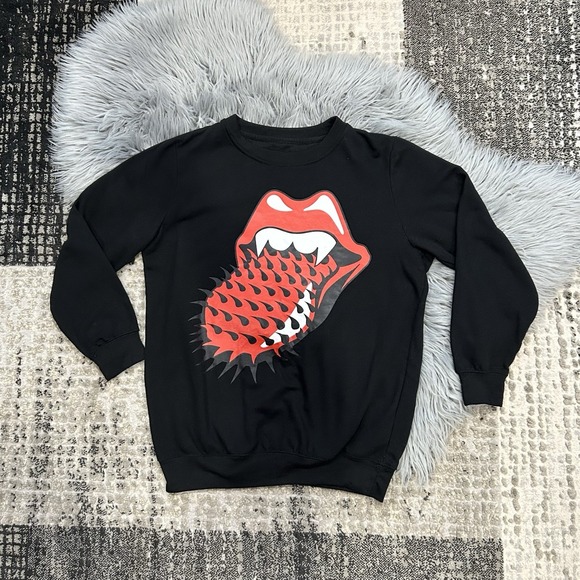 the Rolling Stones Tops - The Rolling Stones Fleece Lined Crewneck Band Graphic Print Sweatshirt SZ Small
